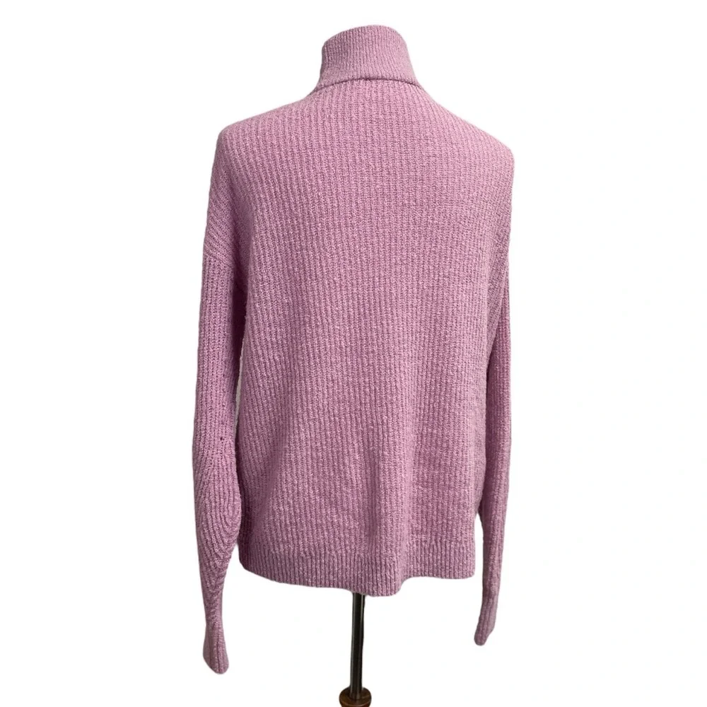 Ann Taylor Long Sleeve Turtleneck Wool blend Sweater, Medium. Light pink purple